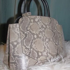 Auxiliary BEGA SATCHEL BAG